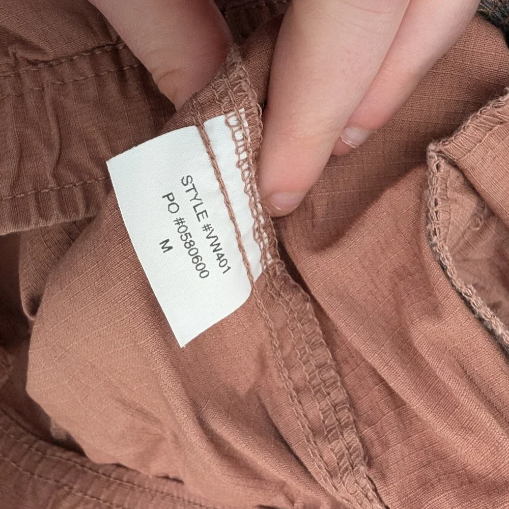 Vuori Red and Pink Jogger Track Pants Relaxed Fit - Picture 5 of 6